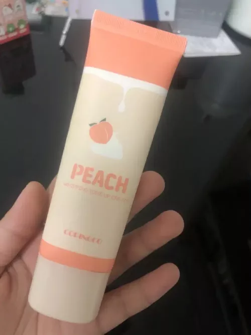 에이블리에서 산 코링코 피치 휘핑 콘업 크림 팝니다